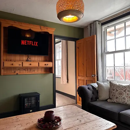 The Hideaway - Stratford Upon Avon - Central - Free Offstreet Parking - 2 Bedroom Luxury Apartment Exterior photo
